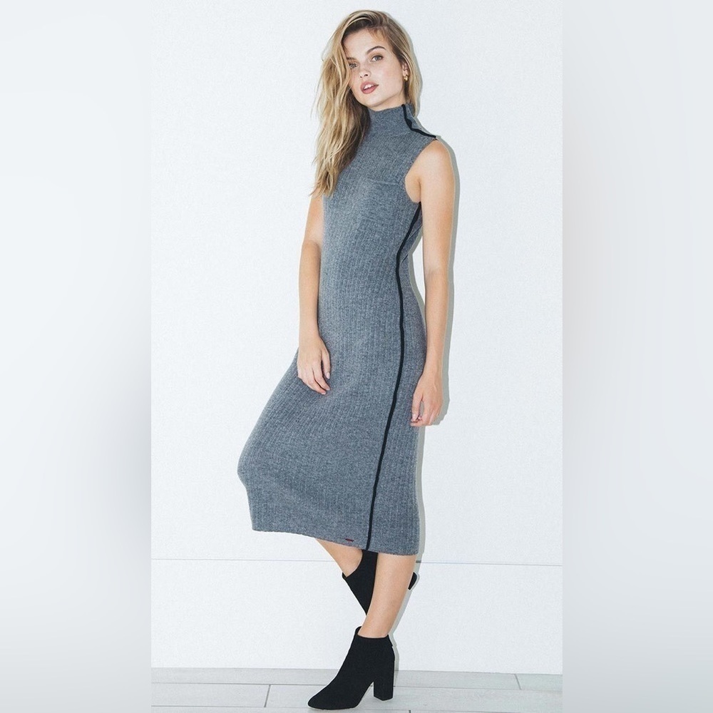 Women’s n:Philanthropy Henry MIDI knit dress size Medium